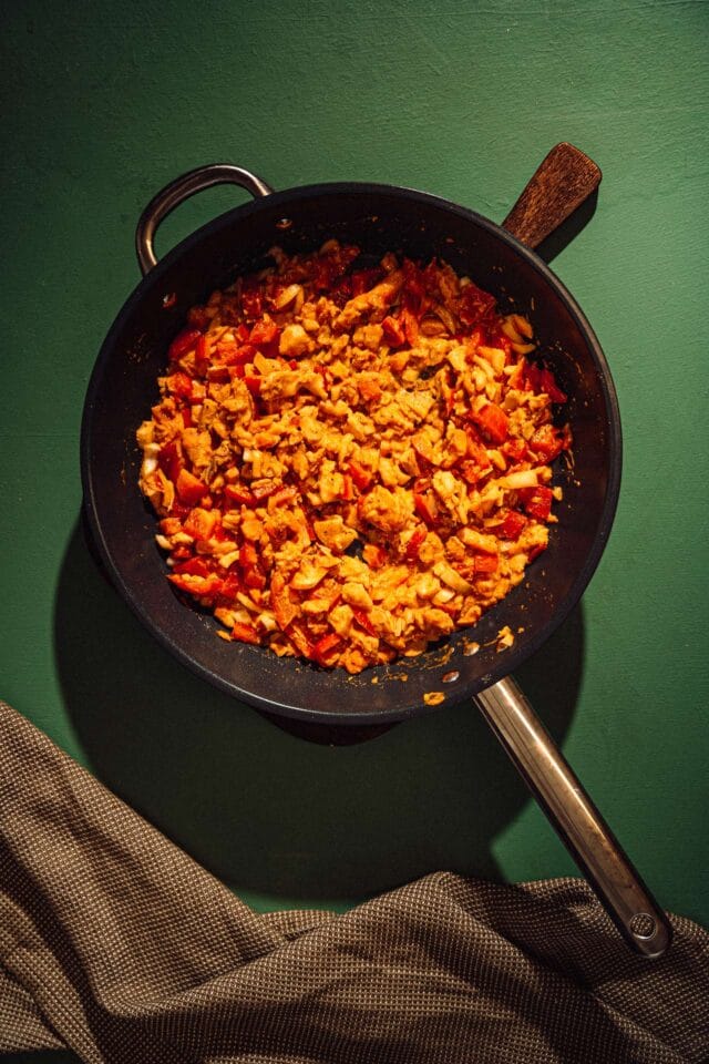 Kalaonni Taco-kirjolohimakaronilaatikko